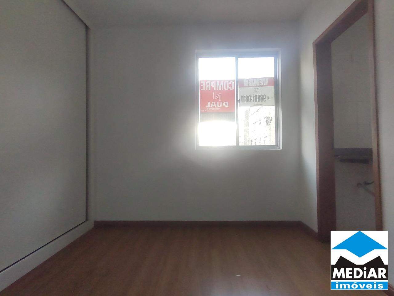 Apartamento à venda com 3 quartos, 90m² - Foto 11