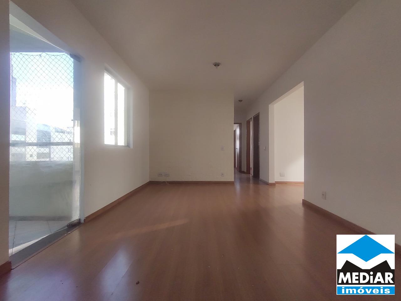 Apartamento à venda com 3 quartos, 90m² - Foto 2