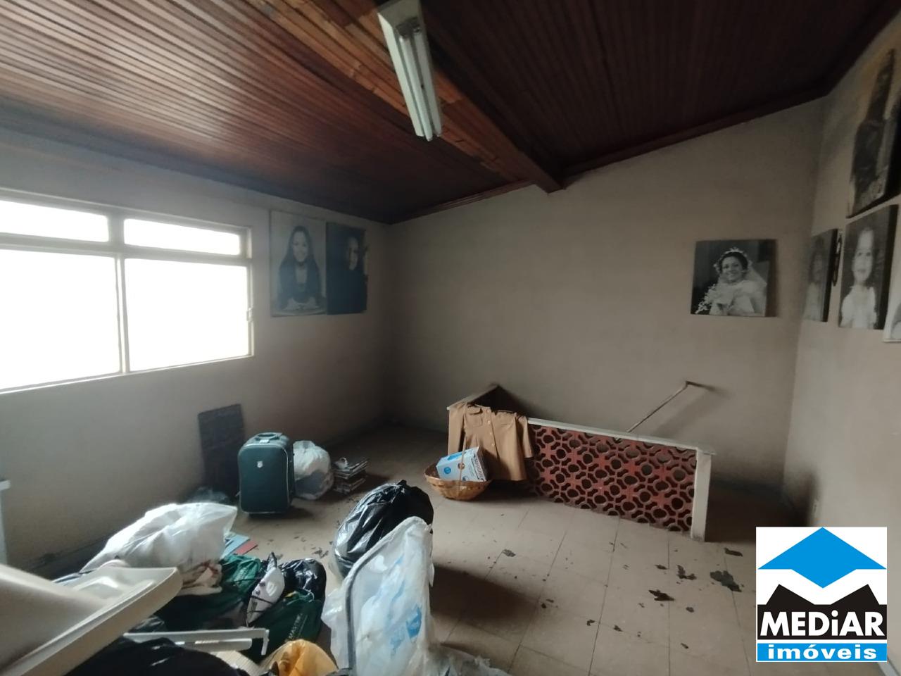 Casa à venda com 3 quartos, 200m² - Foto 18