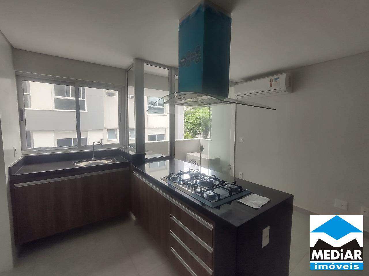 Apartamento à venda com 2 quartos, 73m² - Foto 6