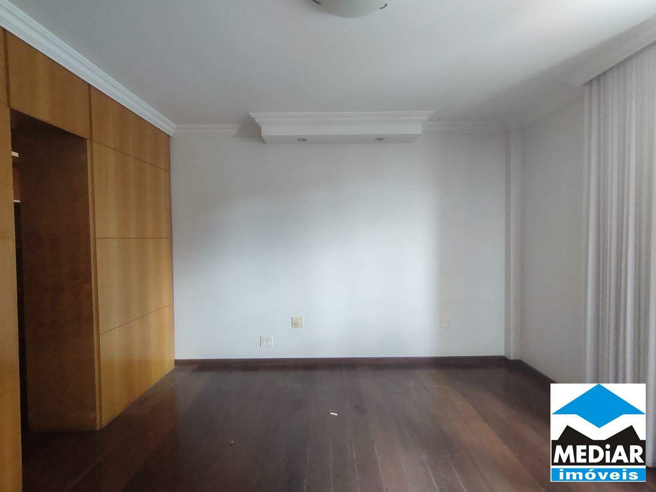 Apartamento à venda com 4 quartos, 159m² - Foto 6