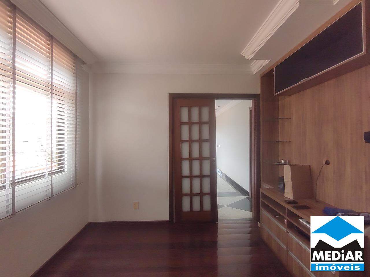 Apartamento à venda com 4 quartos, 159m² - Foto 19