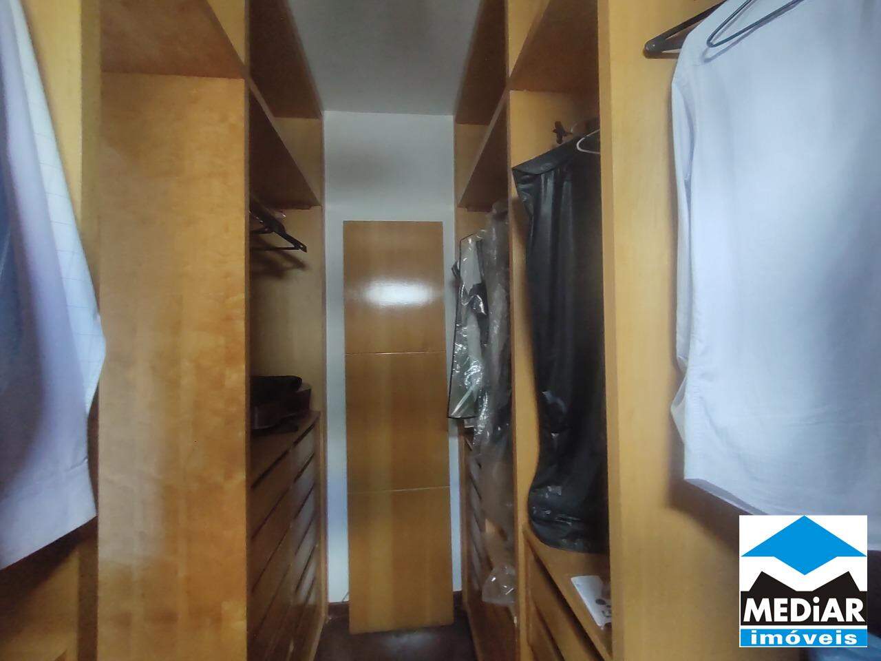 Apartamento à venda com 4 quartos, 159m² - Foto 8