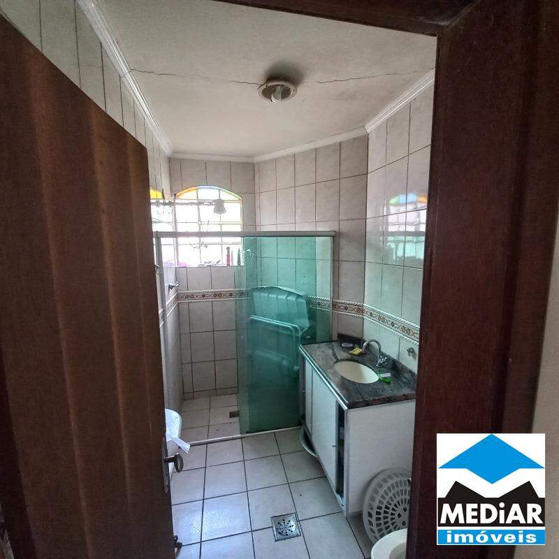 Casa à venda com 4 quartos, 253m² - Foto 21