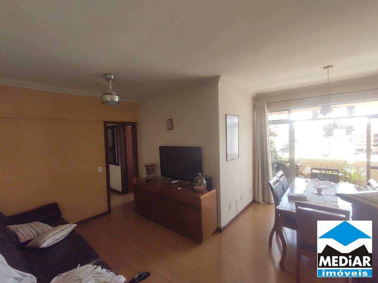 Apartamento à venda com 3 quartos, 90m² - Foto 4