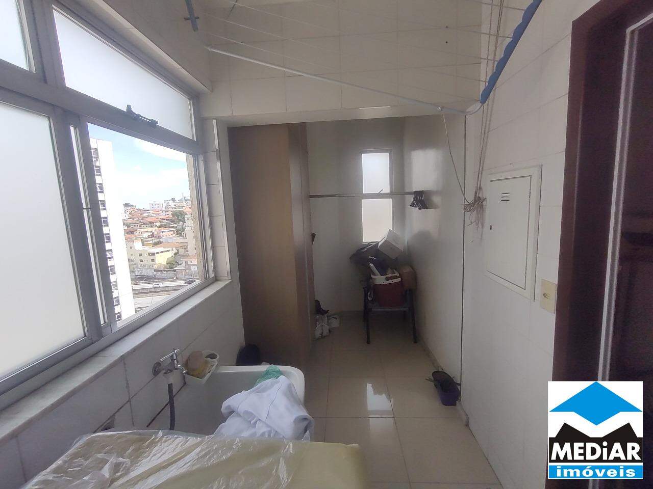 Apartamento à venda com 3 quartos, 90m² - Foto 17