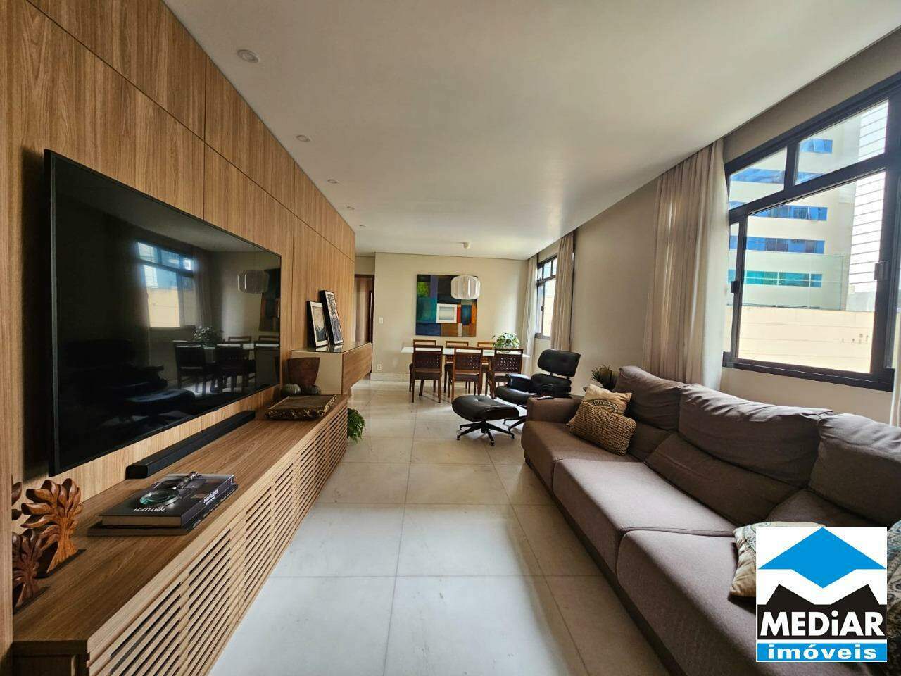 Apartamento à venda com 3 quartos, 110m² - Foto 1