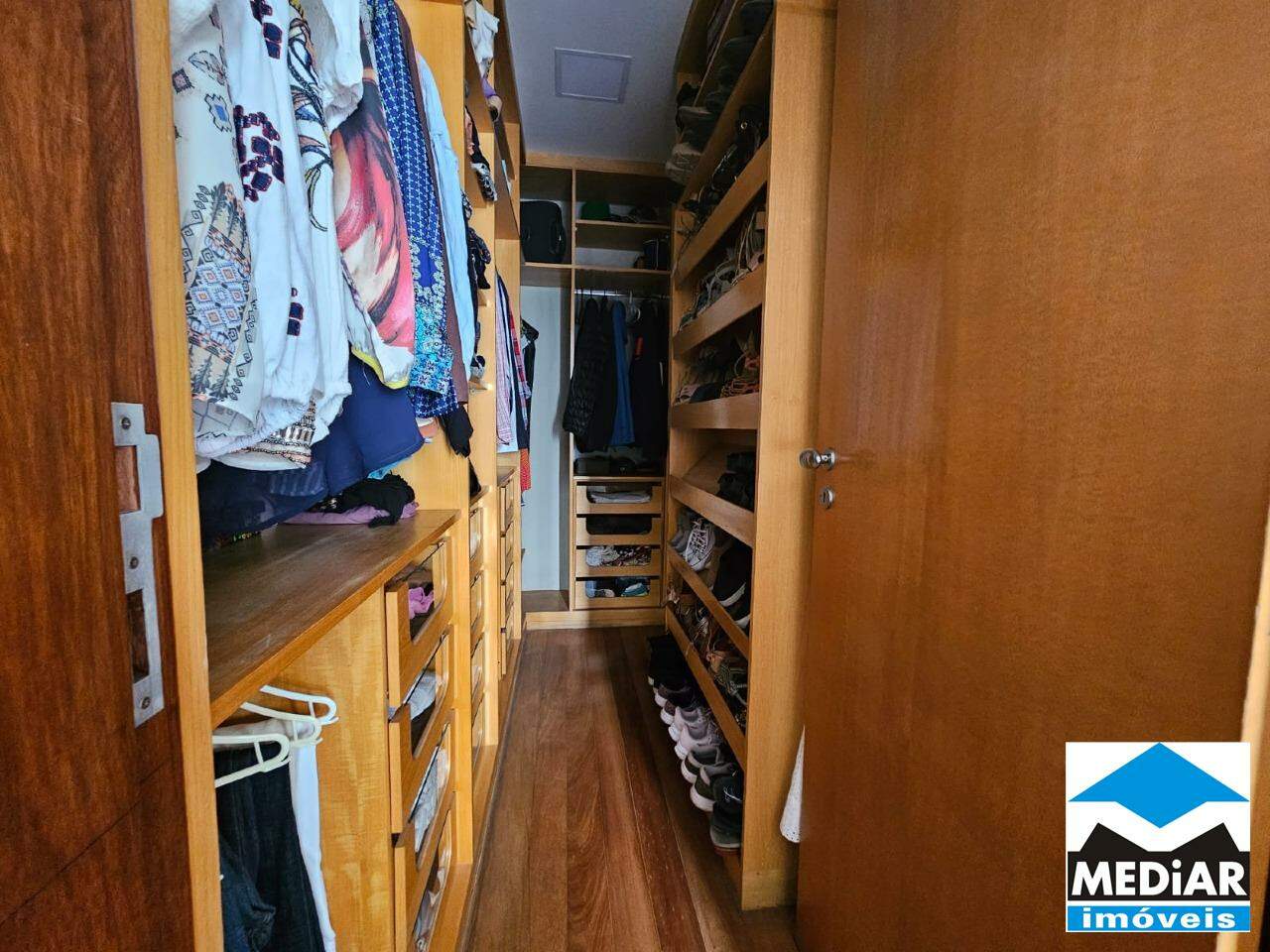 Apartamento à venda com 3 quartos, 110m² - Foto 9