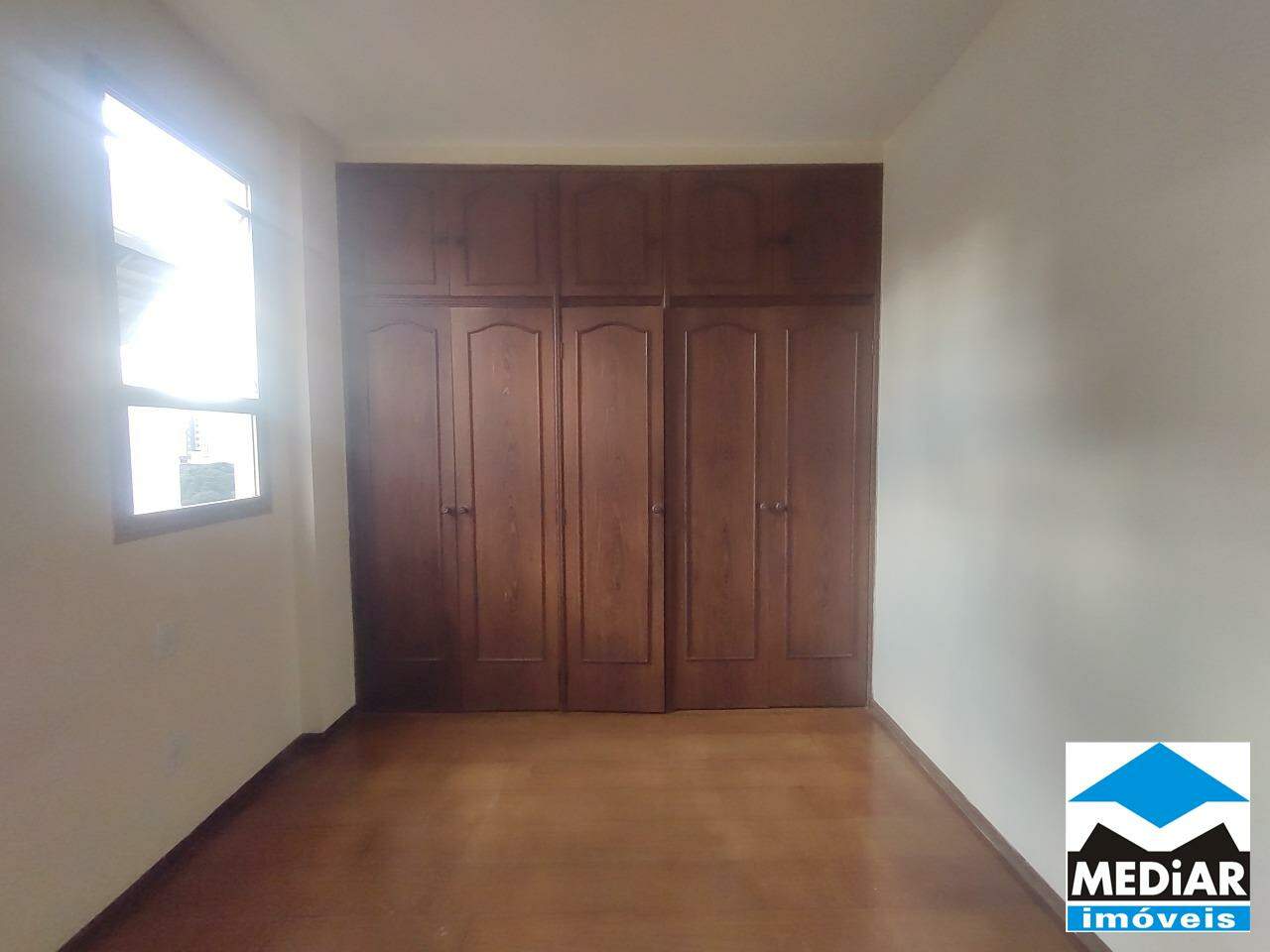 Apartamento à venda com 4 quartos, 110m² - Foto 8