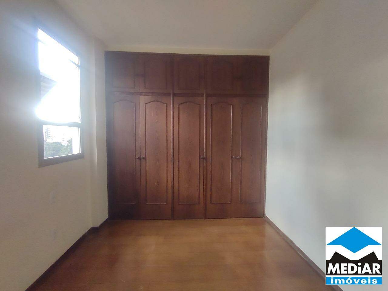 Apartamento à venda com 4 quartos, 110m² - Foto 7