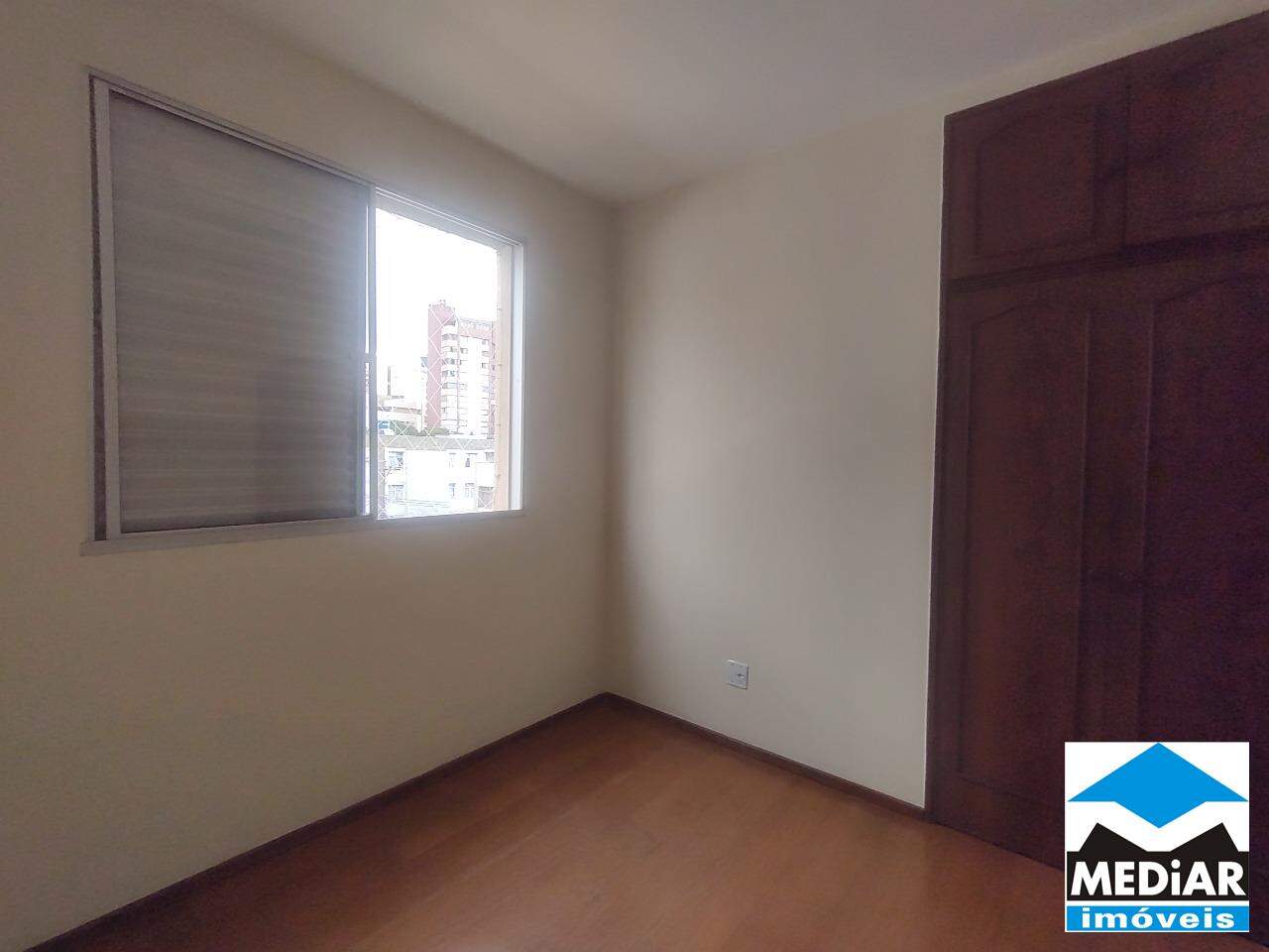 Apartamento à venda com 4 quartos, 110m² - Foto 9