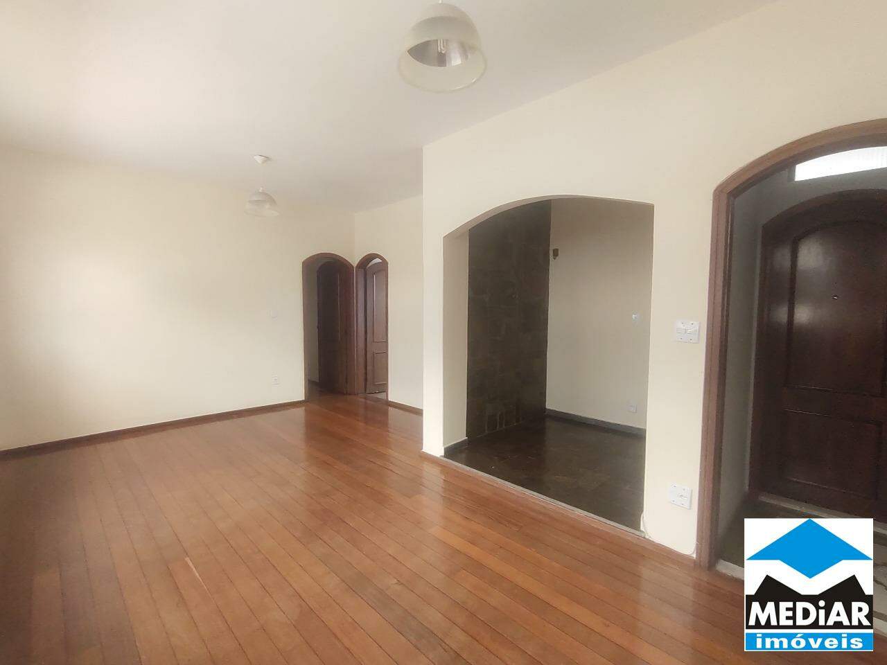 Apartamento à venda com 4 quartos, 110m² - Foto 3