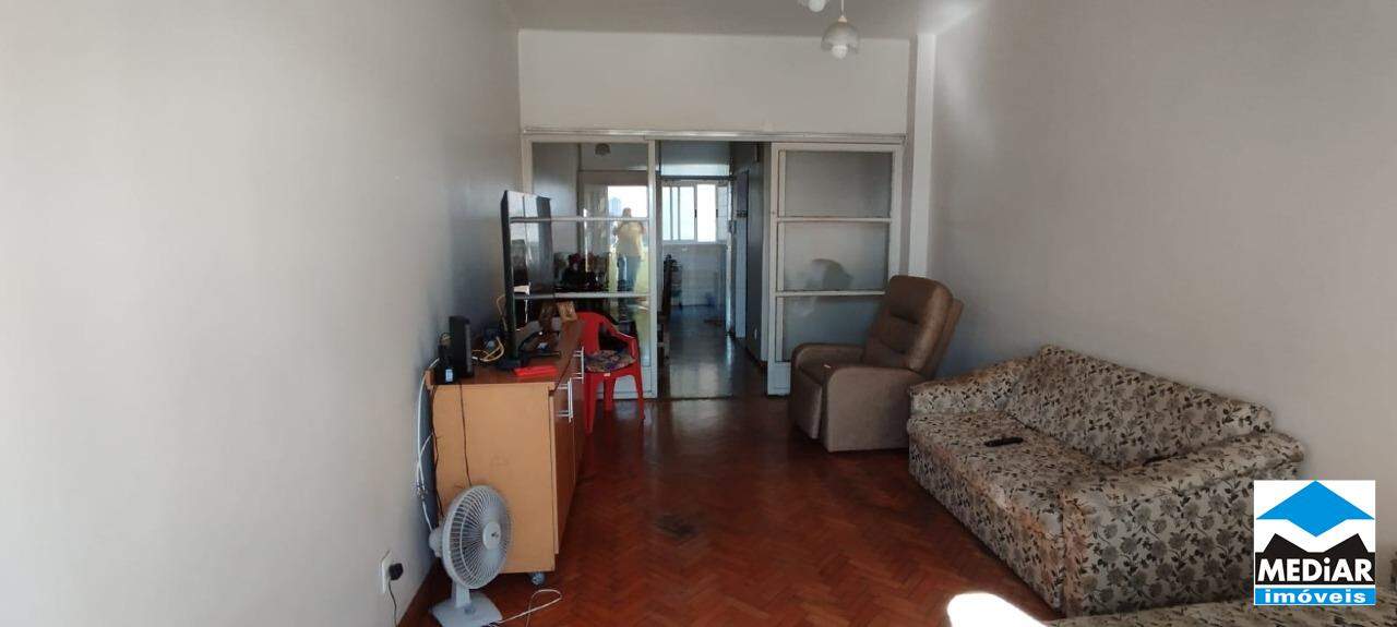 Apartamento à venda com 3 quartos, 159m² - Foto 6