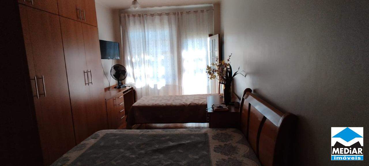 Apartamento à venda com 3 quartos, 159m² - Foto 12