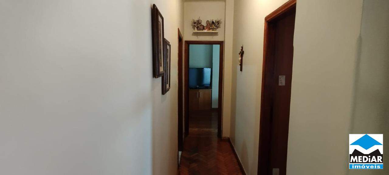 Apartamento à venda com 3 quartos, 159m² - Foto 8