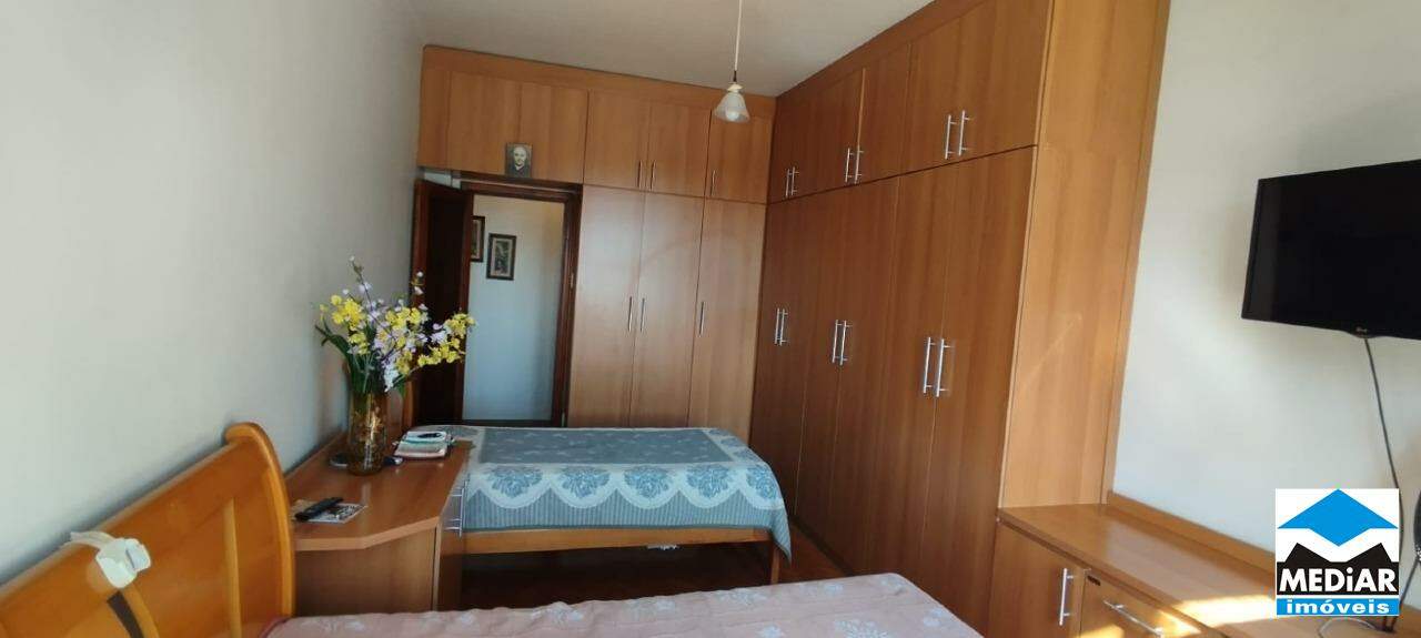 Apartamento à venda com 3 quartos, 159m² - Foto 13