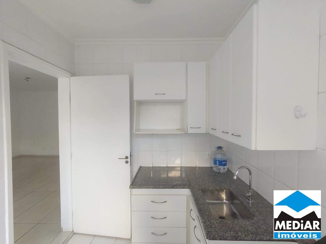 Apartamento à venda com 3 quartos, 85m² - Foto 16