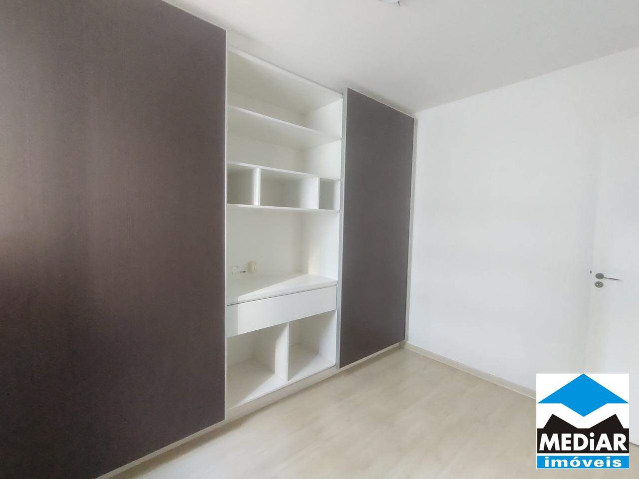 Apartamento à venda com 3 quartos, 85m² - Foto 8