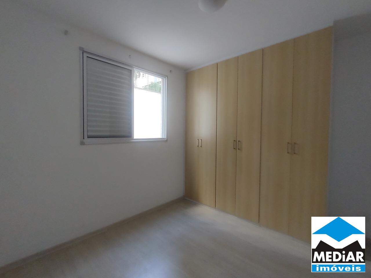 Apartamento à venda com 3 quartos, 85m² - Foto 11