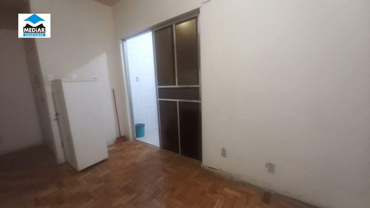 Apartamento para alugar com 2 quartos, 50m² - Foto 5