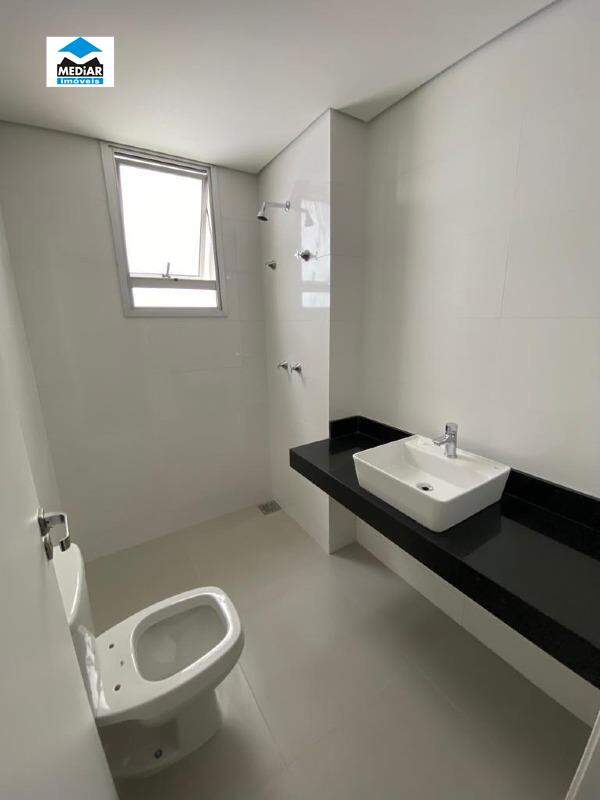 Apartamento à venda com 4 quartos, 134m² - Foto 10