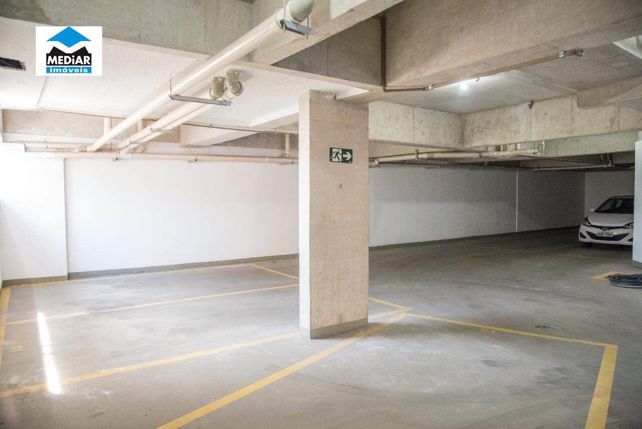 Apartamento à venda com 2 quartos, 113m² - Foto 2