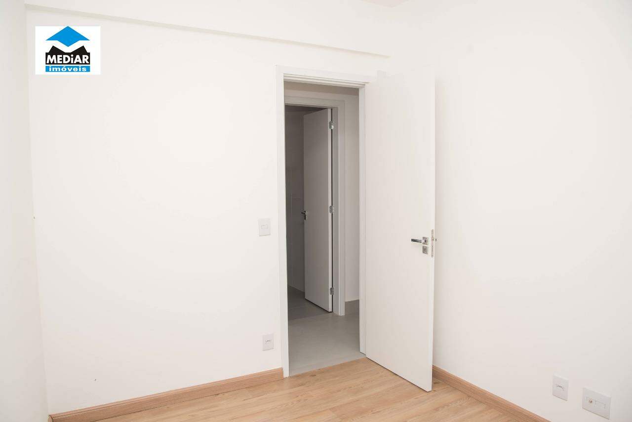 Apartamento à venda com 2 quartos, 141m² - Foto 25