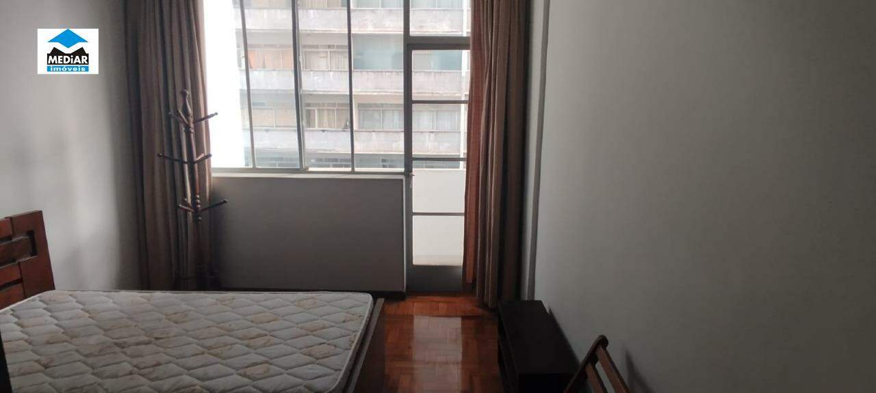 Apartamento à venda com 3 quartos, 150m² - Foto 7