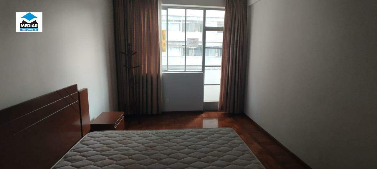 Apartamento à venda com 3 quartos, 150m² - Foto 6