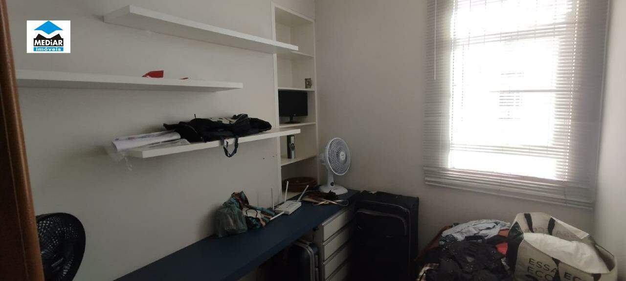 Apartamento à venda com 3 quartos, 80m² - Foto 4