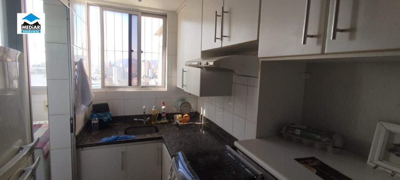 Apartamento à venda com 3 quartos, 80m² - Foto 11