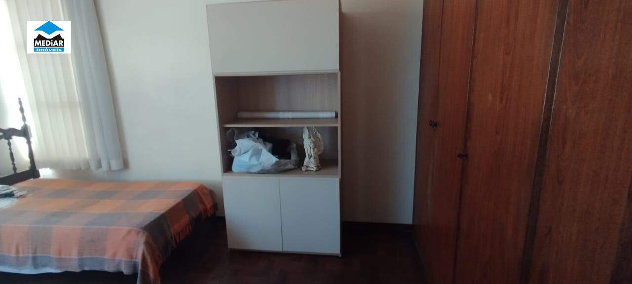 Apartamento à venda com 4 quartos, 190m² - Foto 9