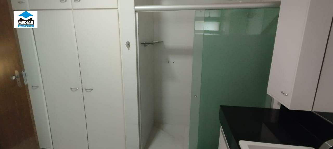 Apartamento à venda com 4 quartos, 190m² - Foto 18