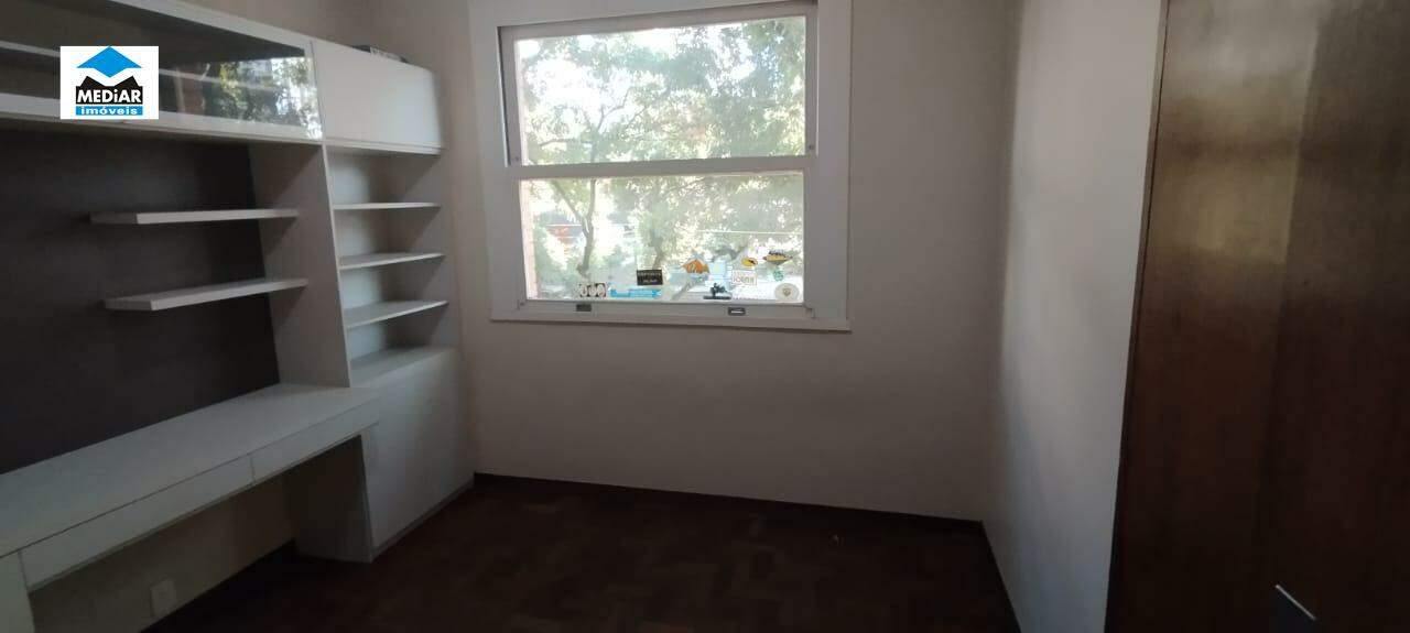 Apartamento à venda com 4 quartos, 190m² - Foto 13