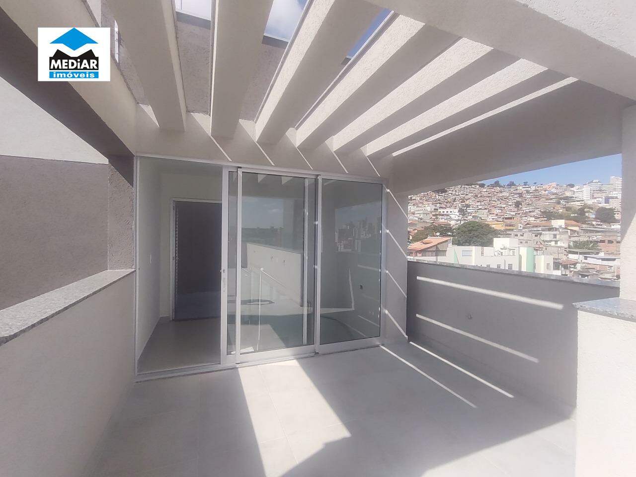 Cobertura à venda com 3 quartos, 74m² - Foto 3