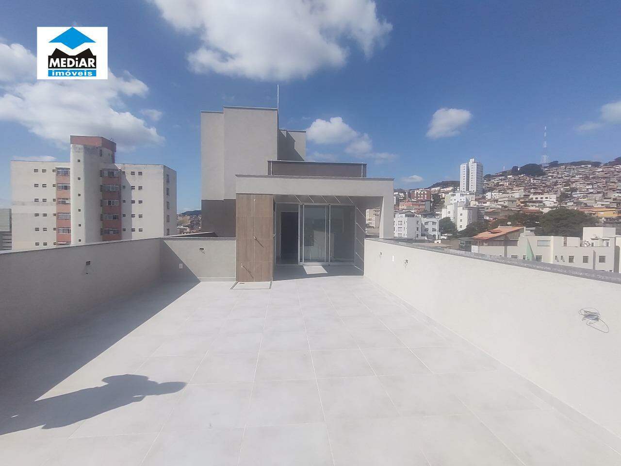 Cobertura à venda com 3 quartos, 74m² - Foto 1