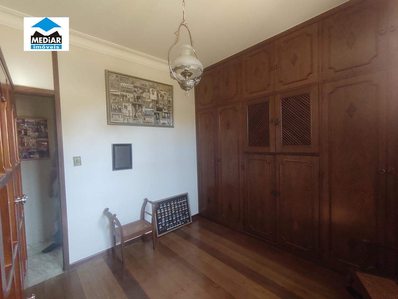 Casa à venda com 3 quartos, 168m² - Foto 14