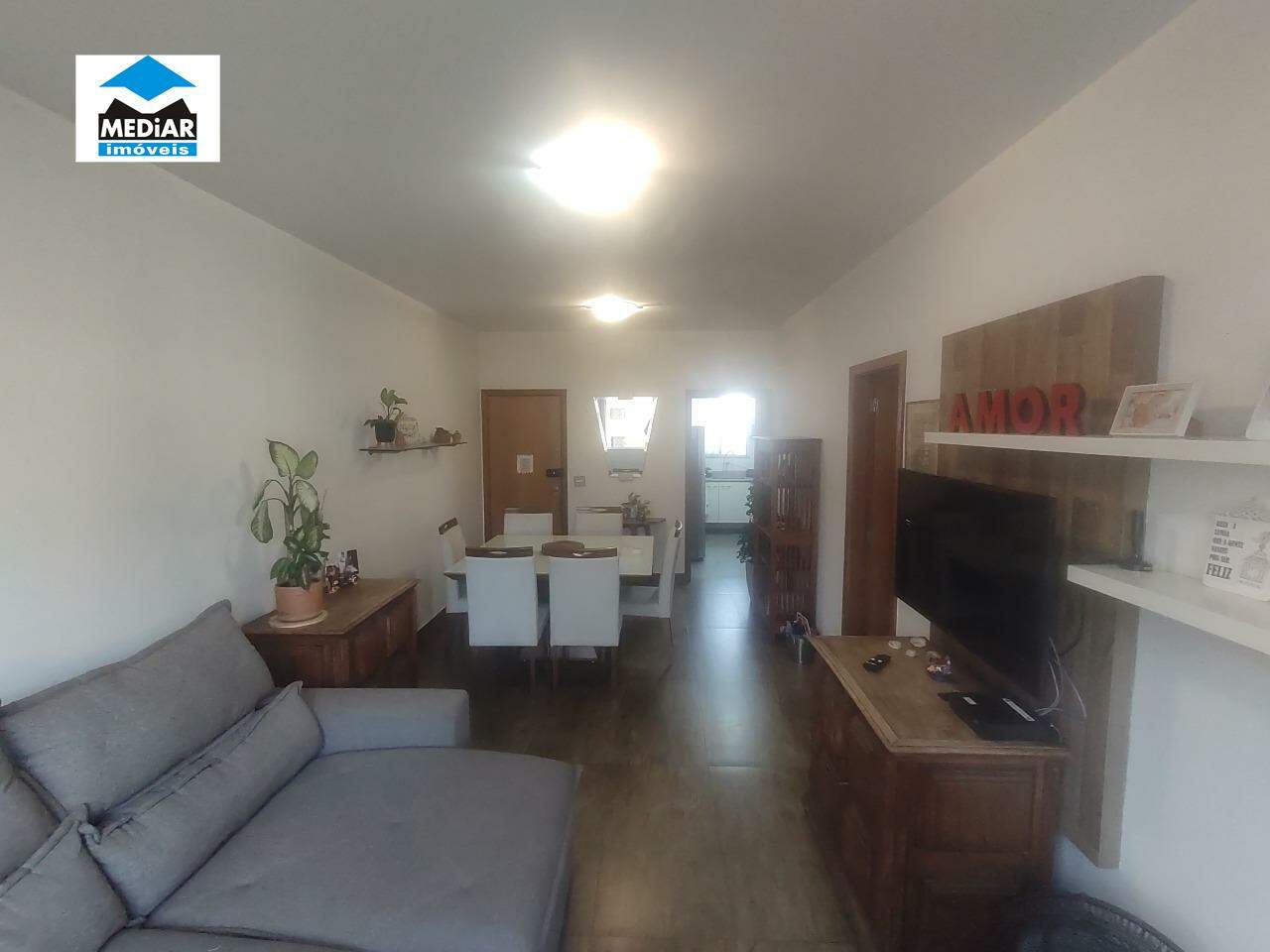 Apartamento à venda com 3 quartos, 83m² - Foto 1