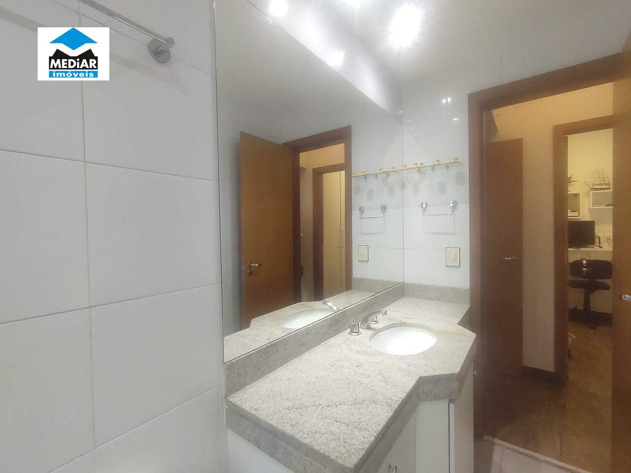 Apartamento à venda com 3 quartos, 83m² - Foto 10