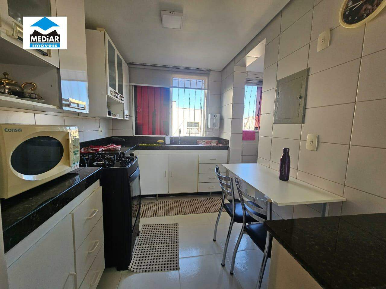 Apartamento à venda com 3 quartos, 80m² - Foto 4