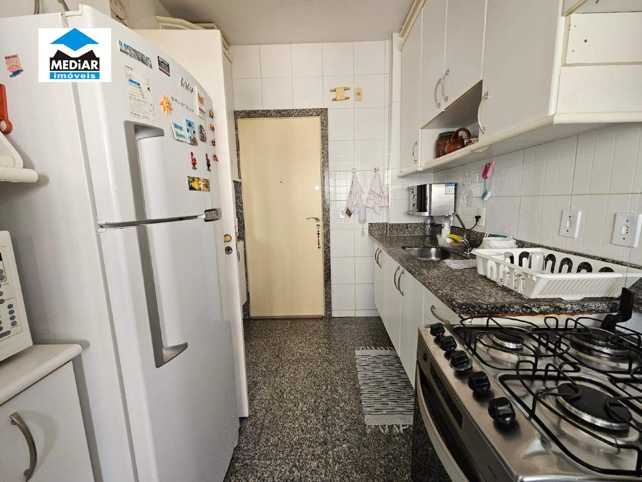 Apartamento à venda com 3 quartos, 100m² - Foto 4