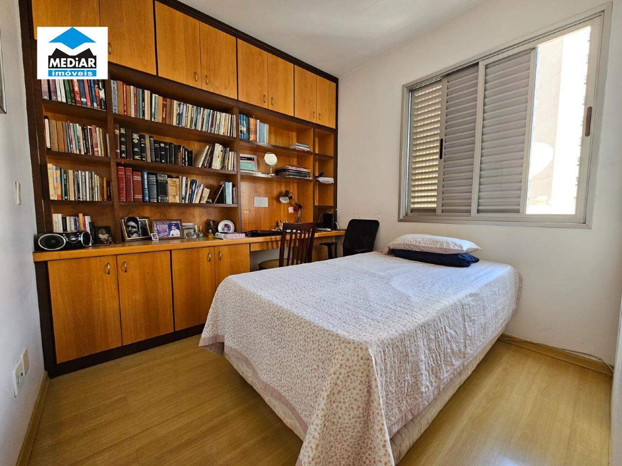 Apartamento à venda com 3 quartos, 100m² - Foto 9