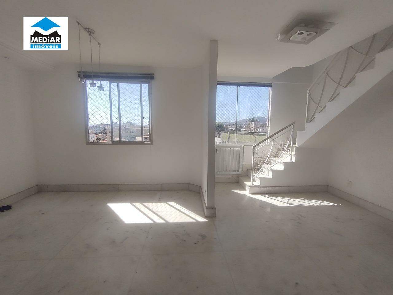 Cobertura à venda com 3 quartos, 170m² - Foto 3