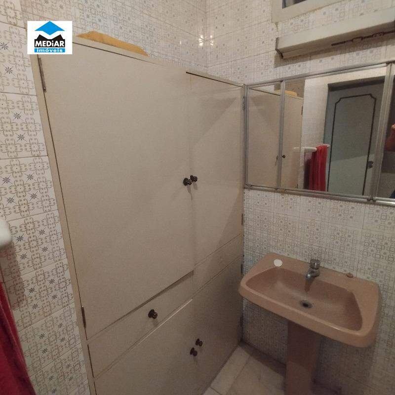 Apartamento à venda com 4 quartos, 216m² - Foto 17