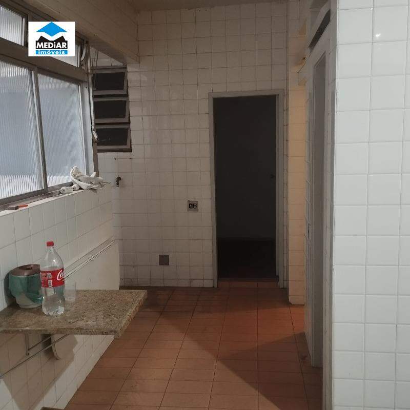 Apartamento à venda com 4 quartos, 216m² - Foto 22