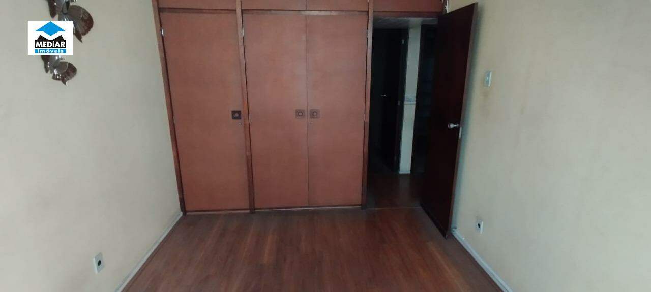 Apartamento à venda com 3 quartos, 130m² - Foto 8