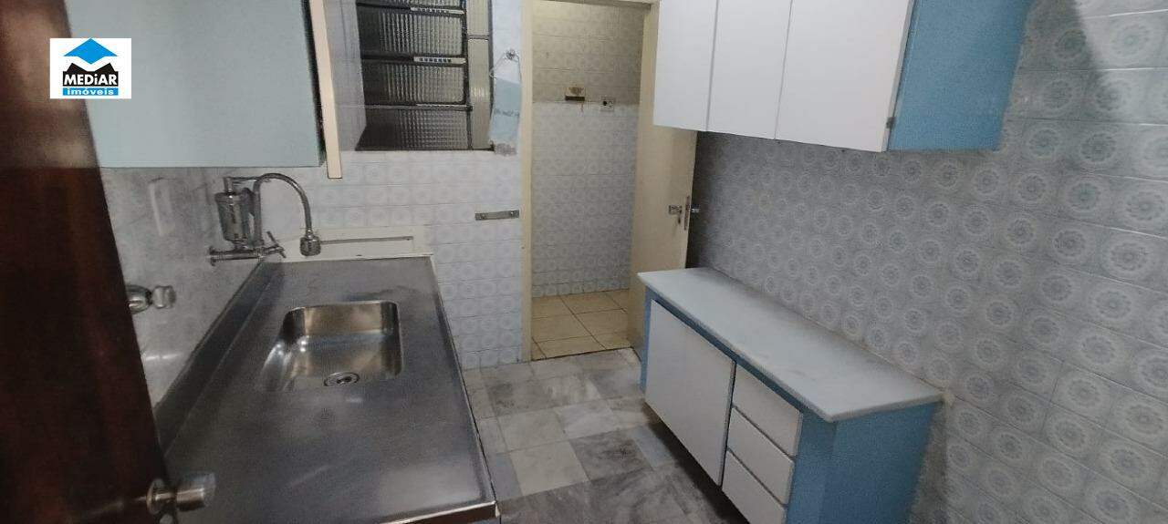 Apartamento à venda com 3 quartos, 130m² - Foto 13