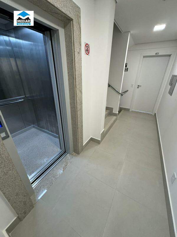 Apartamento à venda com 2 quartos, 64m² - Foto 15