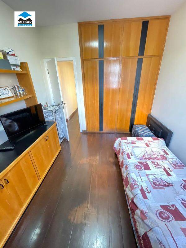 Apartamento à venda com 4 quartos, 140m² - Foto 16