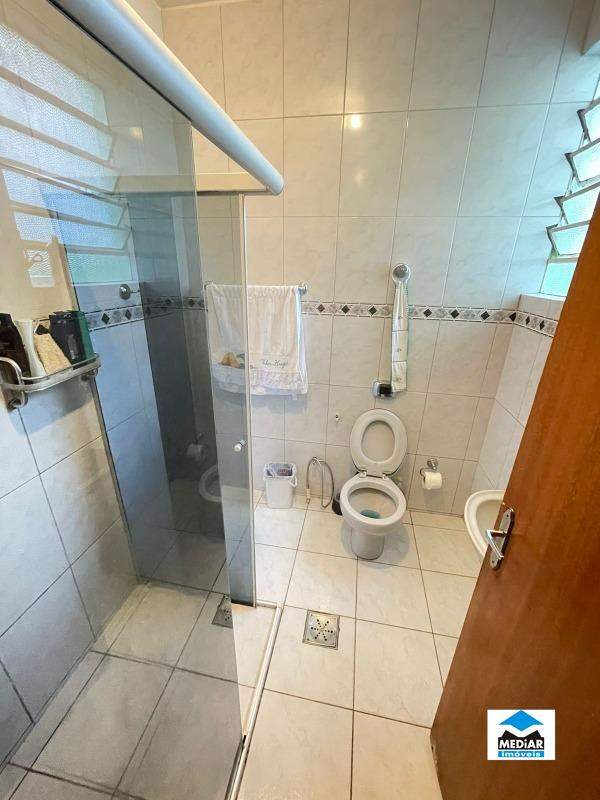 Casa à venda com 3 quartos, 120m² - Foto 13